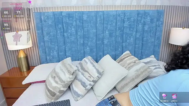 pretty sunlight  online show from 11-07-25, 01:27