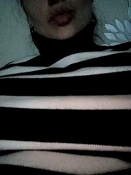 Snapshot of YuliannaFox chatting on 02-10-25, 02:05 YuliannaFox online show from 02-10-25, 02:05