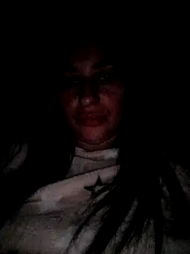 Snapshot of YuliannaFox chatting on 10-28-25, 07:38 YuliannaFox online show from 10-28-25, 07:38