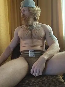 Snapshot of Gingerbeard40 chatting on 04-09-26, 05:29 Gingerbeard40 online show from 04-09-26, 05:29