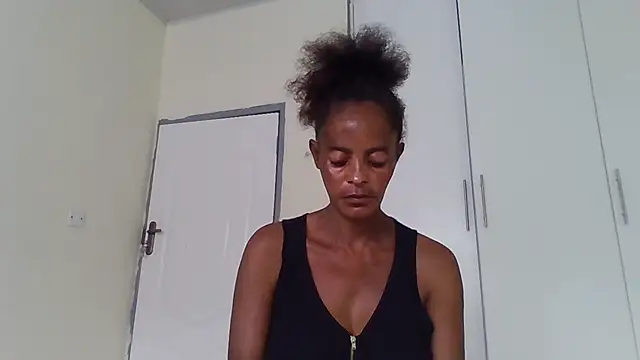 sweets 80 online show from 11-10-25, 12:48