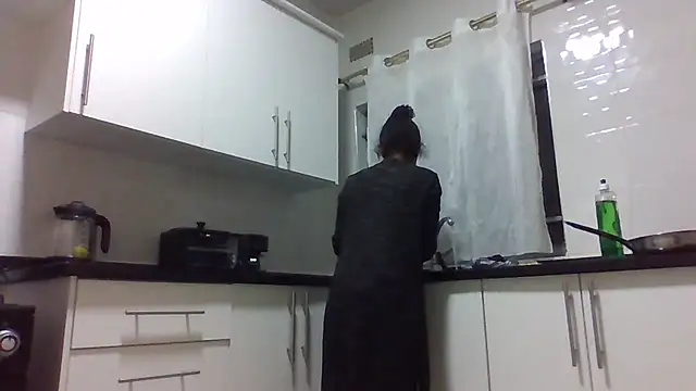 sweets 80 online show from 06-11-26, 03:48