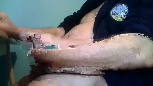 Snapshot of rencontre44 chatting on 02-26-25, 07:53 rencontre44 online show from 02-26-25, 07:53