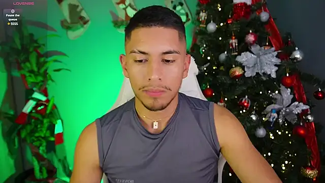 Aaronfox x online show from 12-27-24, 05:52