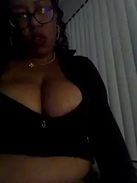 KittyKayla online show from 10-19-25, 08:04