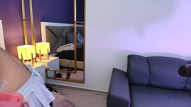 brigiitte rohan online show from 10-21-25, 03:07