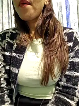 MIss-Naina online show from 01-04-25, 01:21