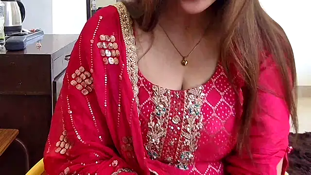 MIss-Naina online show from 05-16-26, 06:10