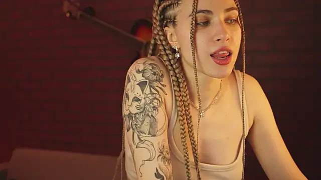 EllieCutes online show from 02-09-25, 02:50