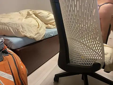 Snapshot of loinclothgay chatting on 01-08-25, 07:45 loinclothgay online show from 01-08-25, 07:45