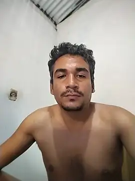 ArmandoDG18 online show from 07-05-26, 02:13