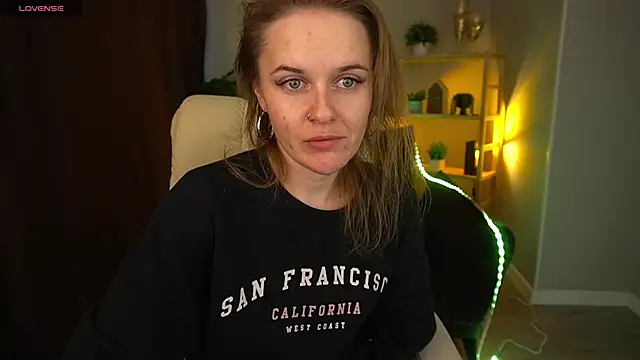 MaribelRiverr  online show from 12-21-24, 06:30