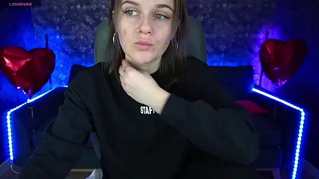 MaribelRiverr  online show from 02-20-25, 06:39