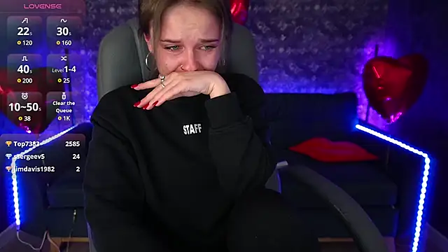 MaribelRiverr  online show from 02-20-25, 09:44