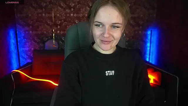 MaribelRiverr  online show from 03-10-25, 06:49