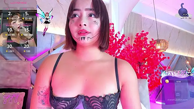 Snapshot of KimVelezz chatting on 02-20-26, 04:40 KimVelezz online show from 02-20-26, 04:40