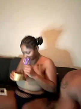 exotic  couple online show from 12-05-25, 12:14