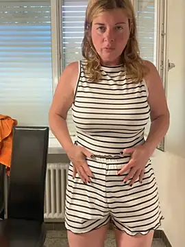Lombada online show from 06-18-26, 04:13