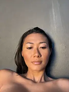 thai-dreamgirl online show from 10-13-25, 11:16