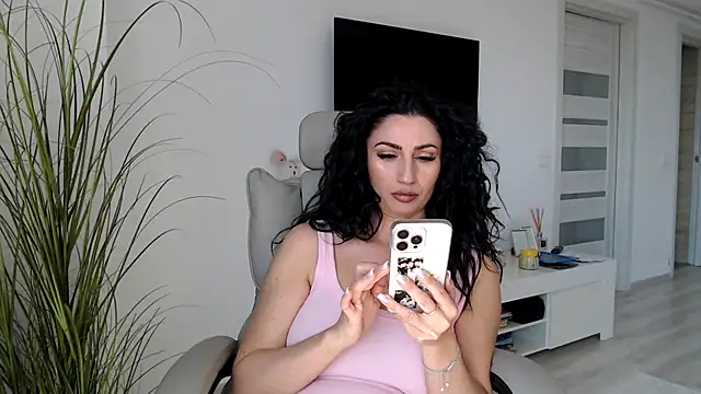 ElizabethAC online show from 05-05-26, 08:00