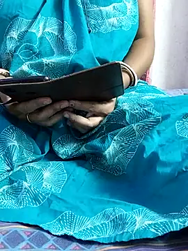 miss-Riy online show from 05-13-26, 05:21