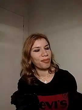 EvaRush online show from 11-25-25, 06:41