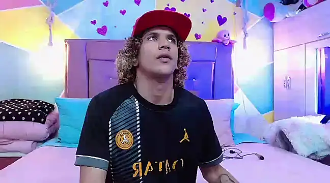 Snapshot of tylor_boy chatting on 03-15-25, 02:56 tylor boy online show from 03-15-25, 02:56