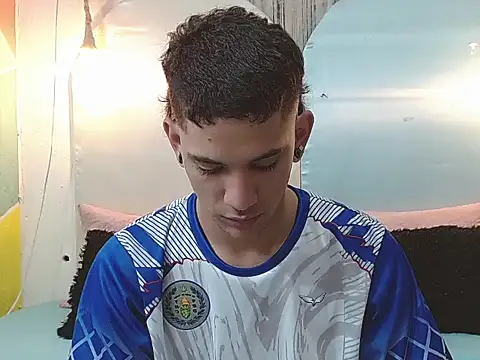 Snapshot of tylor_boy chatting on 12-03-25, 07:56 tylor boy online show from 12-03-25, 07:56