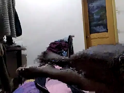 Snapshot of nikini1621 chatting on 10-15-25, 05:46 nikini1621 online show from 10-15-25, 05:46