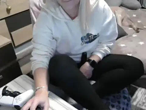 LaRa forU online show from 01-04-25, 09:09