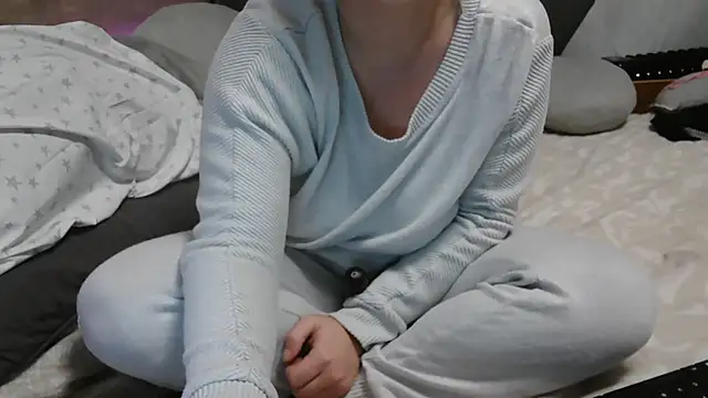 LaRa forU online show from 02-13-25, 10:54