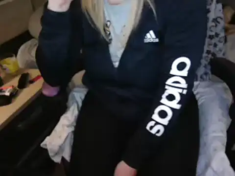 LaRa forU online show from 03-13-25, 06:23