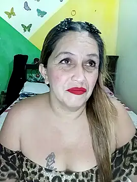 Snapshot of mom_son_dirty chatting on 04-22-26, 12:02 mom son dirty online show from 04-22-26, 12:02