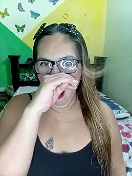 Snapshot of mom_son_dirty chatting on 04-30-26, 12:06 mom son dirty online show from 04-30-26, 12:06