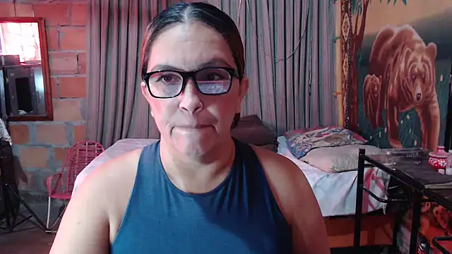 Snapshot of mom_son_dirty chatting on 05-03-26, 12:22 mom son dirty online show from 05-03-26, 12:22