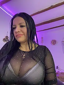 Snapshot of Milff_parkerrr chatting on 02-12-26, 11:00 Milff parkerrr online show from 02-12-26, 11:00