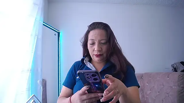 Snapshot of lorenalover24 chatting on 02-08-25, 04:57 lorenalover24 online show from 02-08-25, 04:57