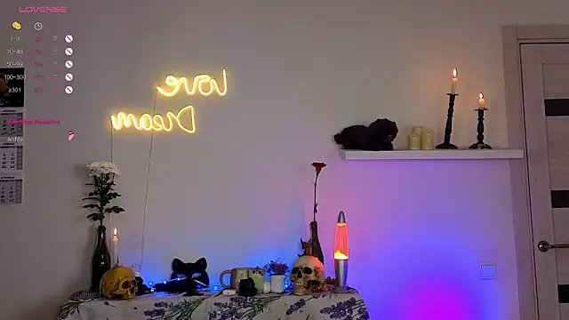  yourFoxy  online show from 11-29-25, 03:48