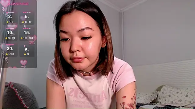 osaka nia online show from 10-29-25, 11:12