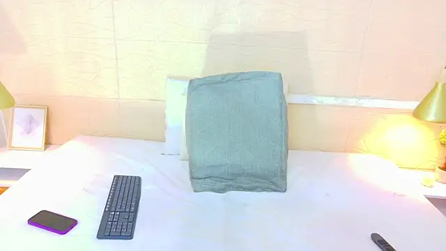 Chocolatte bar online show from 01-10-26, 02:08