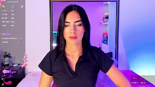 IsaValencia online show from 01-24-25, 10:41