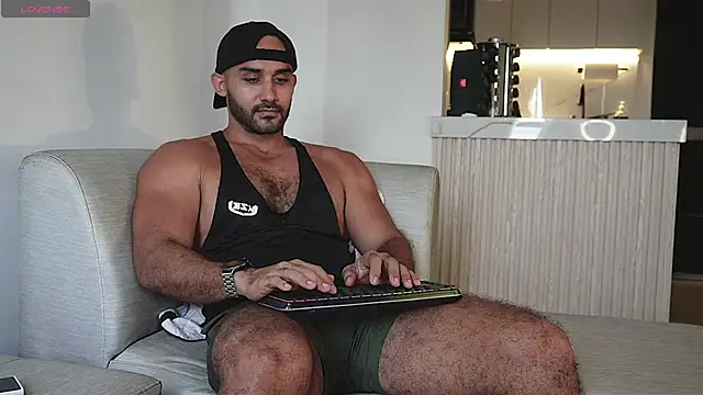 Snapshot of orion1993 chatting on 10-06-25, 08:50 orion1993 online show from 10-06-25, 08:50