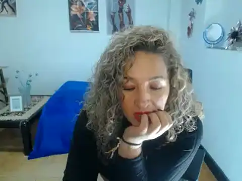 mature tammyjones online show from 01-22-25, 03:18