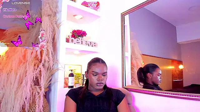 CamiEstrada online show from 02-13-25, 01:40