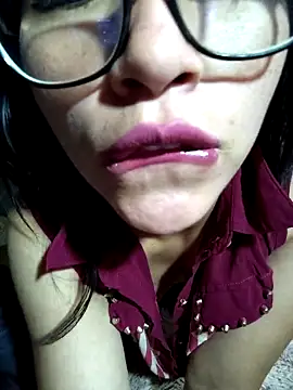 Snapshot of Giviper1 chatting on 12-25-24, 05:16 Giviper1 online show from 12-25-24, 05:16