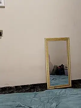 Scarlett-Leh online show from 12-12-24, 05:15