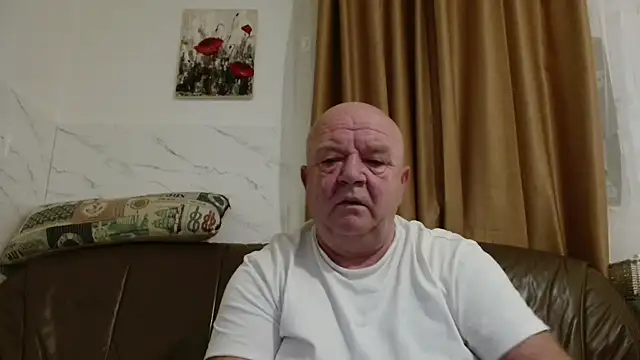 Snapshot of fullballs6 chatting on 02-12-26, 03:56 fullballs6 online show from 02-12-26, 03:56