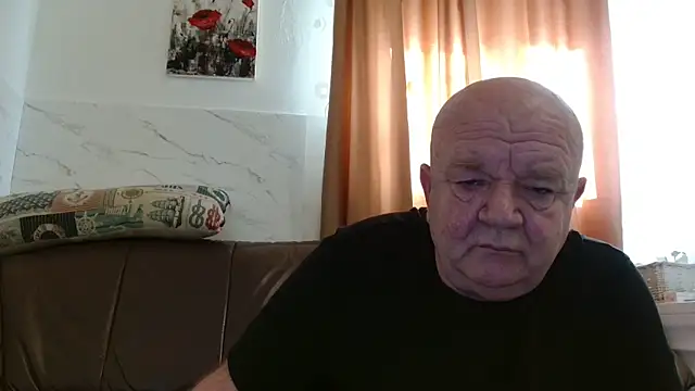 Snapshot of fullballs6 chatting on 02-19-26, 06:53 fullballs6 online show from 02-19-26, 06:53