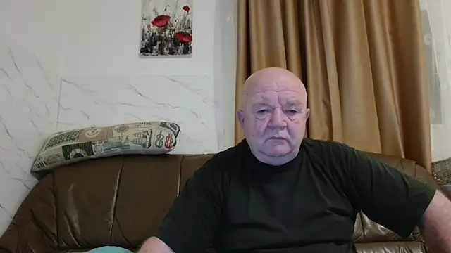 Snapshot of fullballs6 chatting on 02-22-26, 03:40 fullballs6 online show from 02-22-26, 03:40