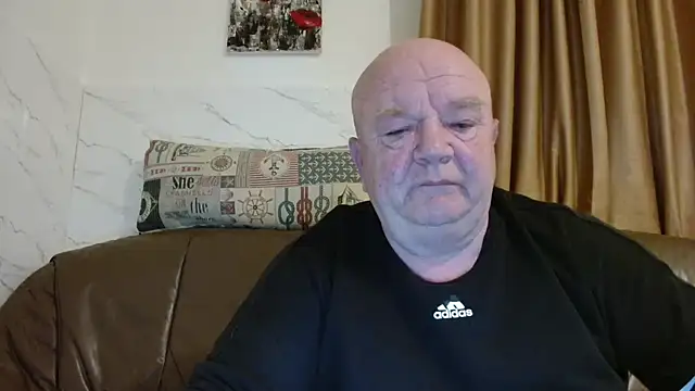 Snapshot of fullballs6 chatting on 03-19-26, 02:04 fullballs6 online show from 03-19-26, 02:04